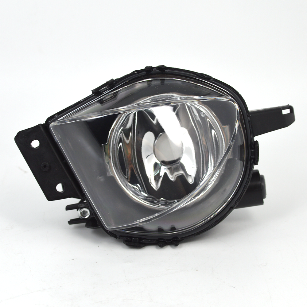 Front Fog  Lamp (R) E60/E61 LCI
