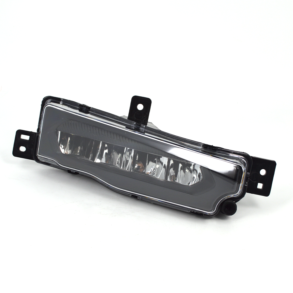 Front Fog  Lamp (Black) (R) E60/E61 LCI