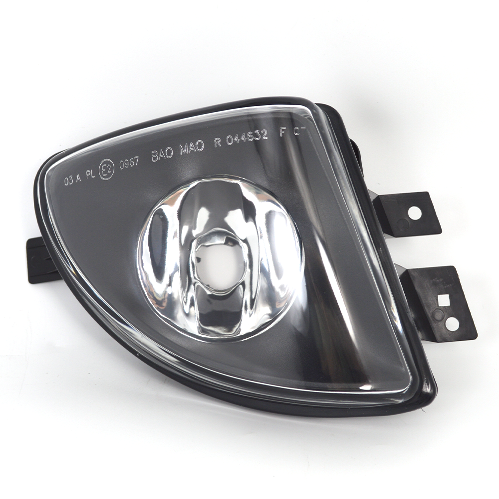 Front Fog  Lamp (Glass) R E60/E61 LCI