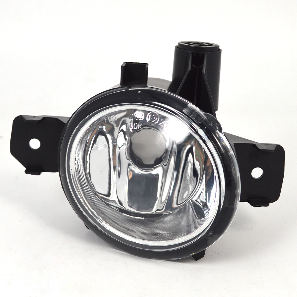Front Fog  Lamp (High-Spec, Right) E60/E61 LCI
